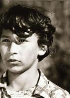 ,,Két pont között" című magyar film egyes jeleneteit és színészeit ábrázoló negatívok, ezekről ...