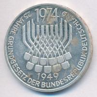 NSZK 1974F 5M Ag "25 éves az Alkotmány" T:2 kis patina, fo. FRG 1974F 5 Mark Ag "25th Anniversary - Constitutional Law" C:XF small patina, spotted Krause KM#138