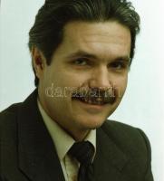 cca 1985 Oszter Sándor színészről készült 4 db műtermi portré, szabadon felhasználható negatív, 6x7 ...