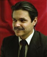 cca 1985 Oszter Sándor színészről készült 4 db műtermi portré, szabadon felhasználható negatív, 6x7 ...