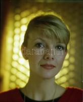 cca 1985 Piros Ildikó színésznőről készült 4 db szabadon felhasználható, műtermi portré negatív, Pán...