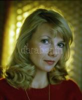 cca 1985 Piros Ildikó színésznőről készült 4 db szabadon felhasználható, műtermi portré negatív, Pán...