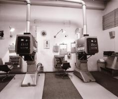 1982 Budapest, ALKOTMÁNY mozi kívül-belül, 12 db szabadon felhasználható negatív, 6x7 cm