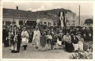 1938 Ipolyság, Sahy; Országzászló szentelés, bevonulás / flag ceremony, entry of the Hungarian troops