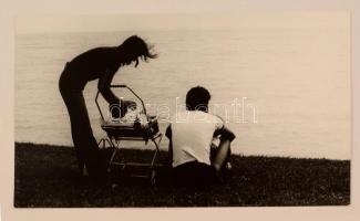 cca 1975 Magyar Alfréd: Család, feliratozott vintage fotóművészeti alkotás, 23x39 cm