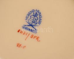 Herendi virág- és gyümölcsmintás nagy bonbonier, kézzel festett, jelzett, kopásnyomokkal, d: 11,5 cm