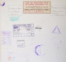 cca 1961 Medgyesi László: Találkozás a vásáron, feliratozott vintage fotóművészeti alkotás, kiállítá...