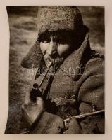 cca 1969 Medgyesi László: Alter Hirte, feliratozott vintage fotóművészeti alkotás, kiállítási emlékpecsétekkel, 38x30 cm