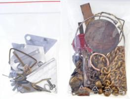 59db-os kitüntés és jelvény alkatrész tétel, közte tűk, akasztók és láncok, használt állapotban