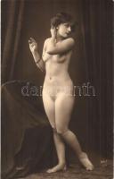 Nude erotic lady, J. Mandel (non PC)