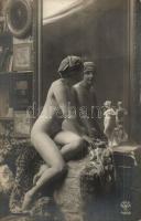 Nude erotic lady, A. Noyer 4068.