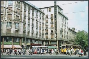 cca 1960 Budapest, Astoria, A 68-as villamos, utólagos előhívás, 10x15 cm