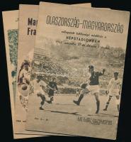 1955-1964 Magyar válogatott labdarúgó mérkőzésekről szóló füzetek, 3 db: 1955 Olaszország-Magyarország. Budapest, 1955, Sport Lap- és Könyvkiadó. Kiadói tűzött papírkötés. Jó állapotban. 1960 Anglia-Magyarország. Budapest, 1960, Sport Lap- és Könyvkiadó. Kiadói tűzött papírkötés. Jó állapotban. 1964 XII. Magyarország-Franciaország. Budapest, 1964, Sport Lap- és Könyvkiadó. Kiadói tűzött papírkötés. Jó állapotban.