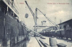 Trieste, Trst; Prosta luka / port, train (wet damage)