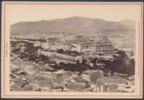 cca 1890 Budapest, a Tabán látképe, illetve a Mátyás templom a restaurálás előtti állapotában. Keményhátú fotó Zograf & Zinsler pesti műterméből, 11×16 cm