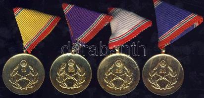 Honvédelmi érdemérem 4klf szalaggal 10,20,25,35 éves szolgálat T:2