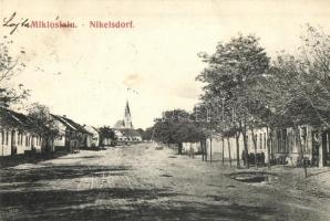 Miklóshalma, Miklósfalu, Nickelsdorf; utcakép templommal, O. Goetzloff / street view with church