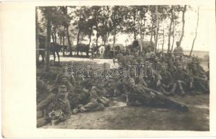 Első Világháborús K.u.K. katonák gázálarcokkal, csoportkép / WWI K.u.K. military, soldiers with gasmasks, group photo