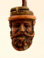 Faragott (szakállas féfifejes) tajtékpipa, kis lepattanással, szárral , réz tetővel, 6×6 cm, szár:31...