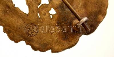 cca 1910-1918  Német Birodalmi 1913-as lövésszázad jelvénye, réz, jelzett, 8x5 cm. /
cca 1910-1918 ...