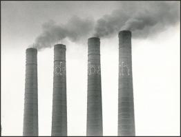 cca 1972 Gebhardt György (1910-1993): Négy füstölő, jelzés nélküli vintage fotóművészeti alkotás a szerző hagyatékából, 18x24 cm