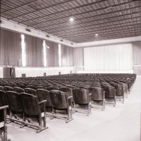 1982 Budapest, ALFA mozi külső-belső felvételei, 5 db szabadon felhasználható vintage negatív, 6x6 c...