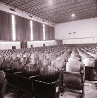 1982 Budapest, ALFA mozi külső-belső felvételei, 5 db szabadon felhasználható vintage negatív, 6x6 c...