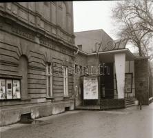 1973 Budapest, SPORT mozi külső-belső felvételei, 7 db szabadon felhasználható vintage negatív, 6x7 ...