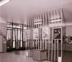 1973 Budapest, SPORT mozi külső-belső felvételei, 7 db szabadon felhasználható vintage negatív, 6x7 ...