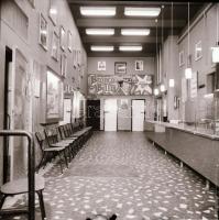 1982 Budapest, NAP mozi külső-belső felvételei, 7 db szabadon felhasználható vintage negatív, 6x6 cm