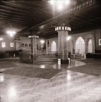 1982 Budapest, URÁNIA mozi külső-belső felvételei, 8 db szabadon felhasználható vintage negatív, 6x6...