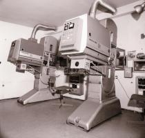 1982 Budapest, MŰVÉSZ mozi külső-belső felvételei, 7 db szabadon felhasználható vintage negatív, 6x6...