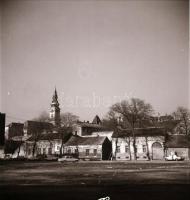 cca 1972 Kecskemét, Árpád város bontása, 12 db szabadon felhasználható vintage negatív, 6x6 cm