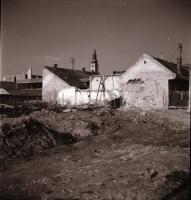 cca 1972 Kecskemét, Árpád város bontása, 12 db szabadon felhasználható vintage negatív, 6x6 cm