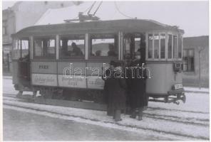 cca 1925 Pécs, a Zsolnay gyárhoz közlekedő villamos, korabeli vintage negatívról készült mai nagyítás, 18x25 cm