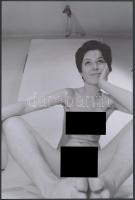 cca 1976 Nézz mélyen a szemembe..., 2 db finoman erotikus fénykép, korabeli negatívról készült mai n...