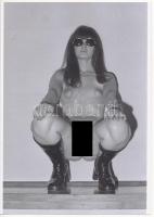 cca 1975 Szembesítés, 2 db finoman erotikus fénykép, korabeli negatívról készült mai nagyítás, 18x13...