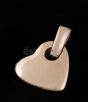 Ezüst(Ag) szív függő, jelzett, 2,5x1,8 cm, nettó: 4,7 g