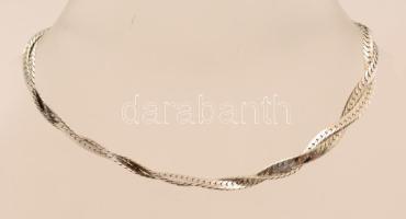 Ezüst(Ag) fonott szalag karlánc, jelzett, h: 17,5 cm, nettó: 2,7 g