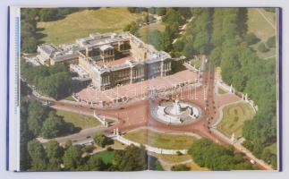 Ludwig Schubert, Rolf Seelmann-Eggebert: Európa Királyi Házai. Fordította Orosz Magdolna. Budapest, ...