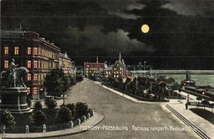 Pozsony, Pressburg, Bratislava; Fadrusz rakpart este / quay, night