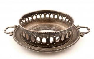 Antik ezüst (Ag.) tárgyak, horpadásokkal, apró letöréssekkel, jelzettek, többen mesterjeggyel, össze...