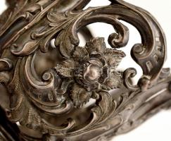 Antik ezüst (Ag.) kosárka, jelzett, mesterjeggyel (IW),  üveg betét nélkül,  m:16 cm, d:9 cm, nettó:...