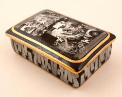 Hollóházi Szász Endre által tervezett mintával díszített porcelán dobozka, kopásnyomokkal, jelzett, 14x9x5 cm