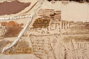 Ajtai Tamás (1952-): Tekintélyes örökség 2. Vegyes technika, farost, jelzett, 40×40 cm