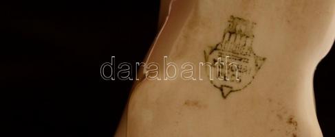 Zsolnay gombolyaggal játszó cica, hibátlan, jelzett, h: 12 cm