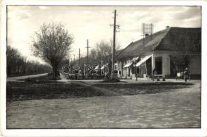 Újverbász, Verbász, Vrbas; utcakép üzlettel / street view with shop