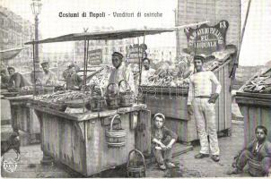Napoli, Naples; Venditori di ostriche / oyster vendors, fish market