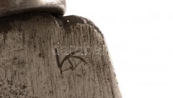 Régi hentes bárd, kopott jelzéssel, h:27 cm