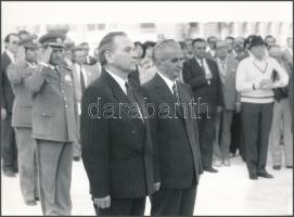 1988 Nicolae Ceausescu és Grósz Károly találkozója Aradon, 8 db FF fotó, 18×24 cm